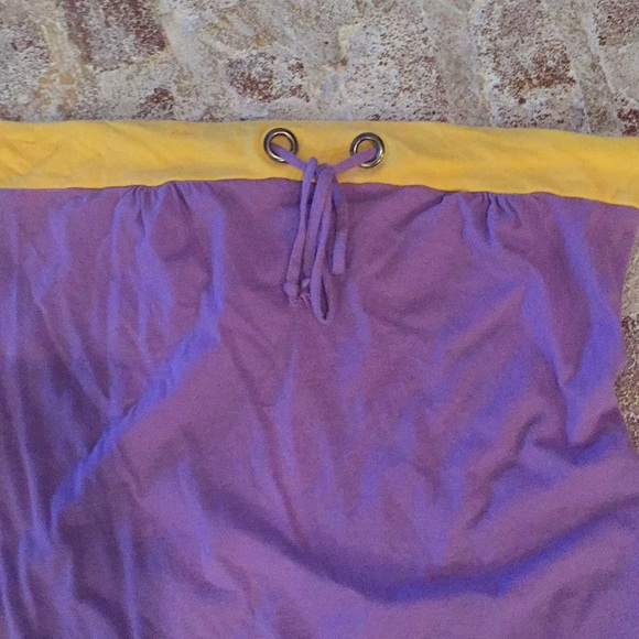 Purple and yellow gold strapless tops. - Picture 4 of 7